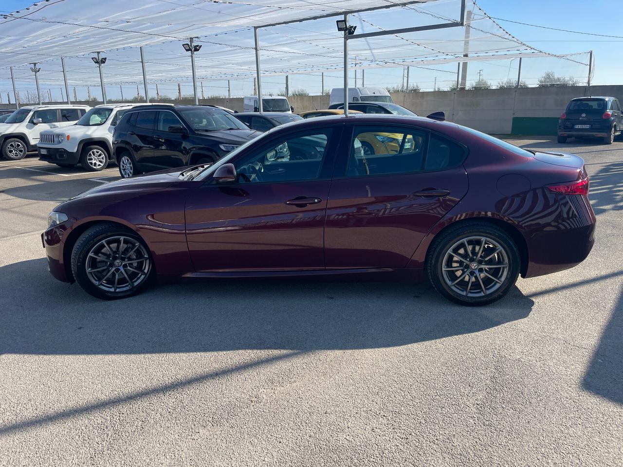 Alfa Romeo Giulia 2.2 Turbodiesel 150 CV AT8 Business-NAVIGATORE-RETROCAMERA