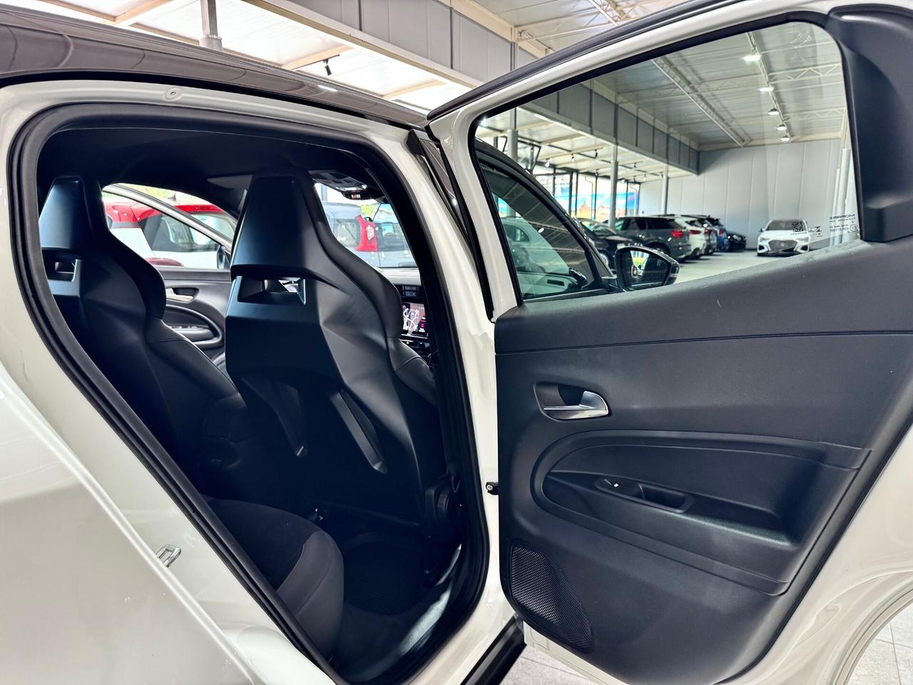 Alfa Romeo Junior 1.2 136 CV Hybrid eDCT6 Speciale