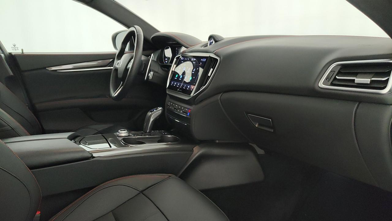 MASERATI Ghibli 3.0 V6 Modena 430cv awd auto