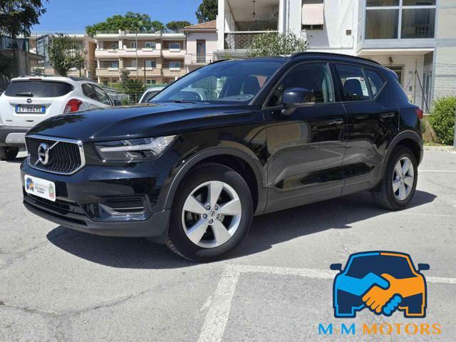 VOLVO XC40 D3