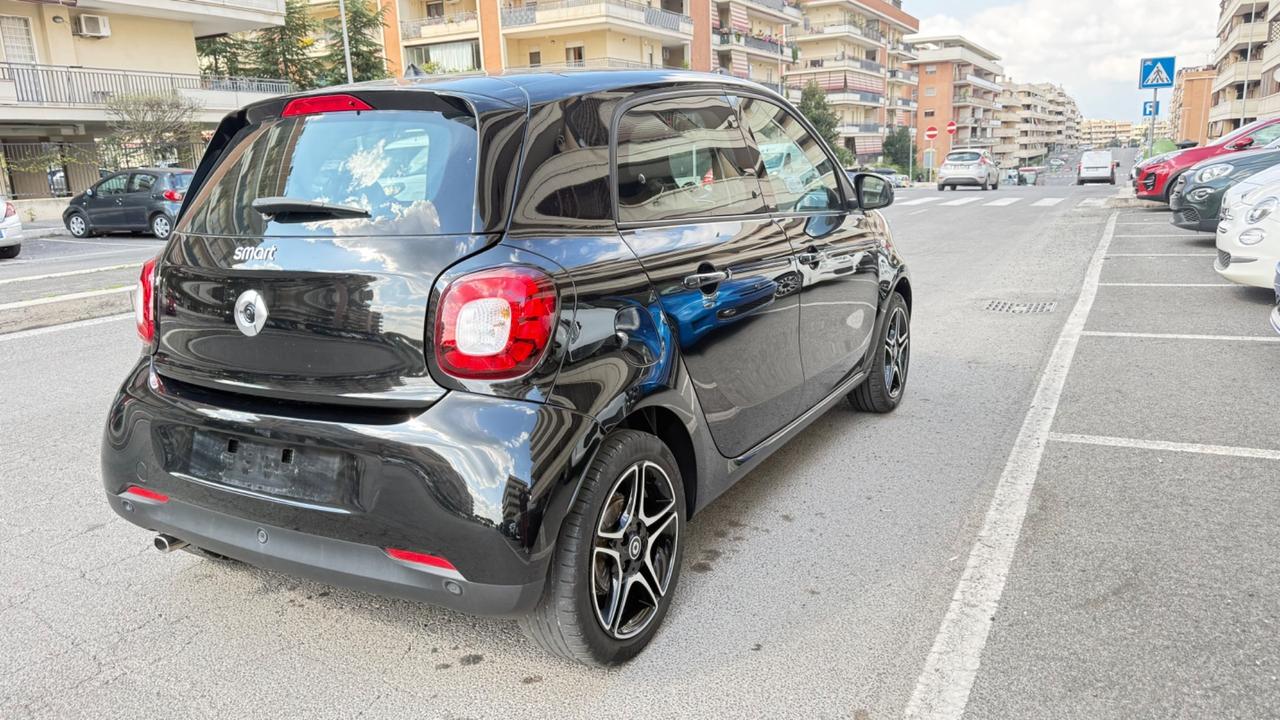 Smart ForFour 90 0.9 Turbo twinamic Prime LED NAVI KAMERA PANORAMA CERCHI 16 PDC PACCHETTO SPORT JBL