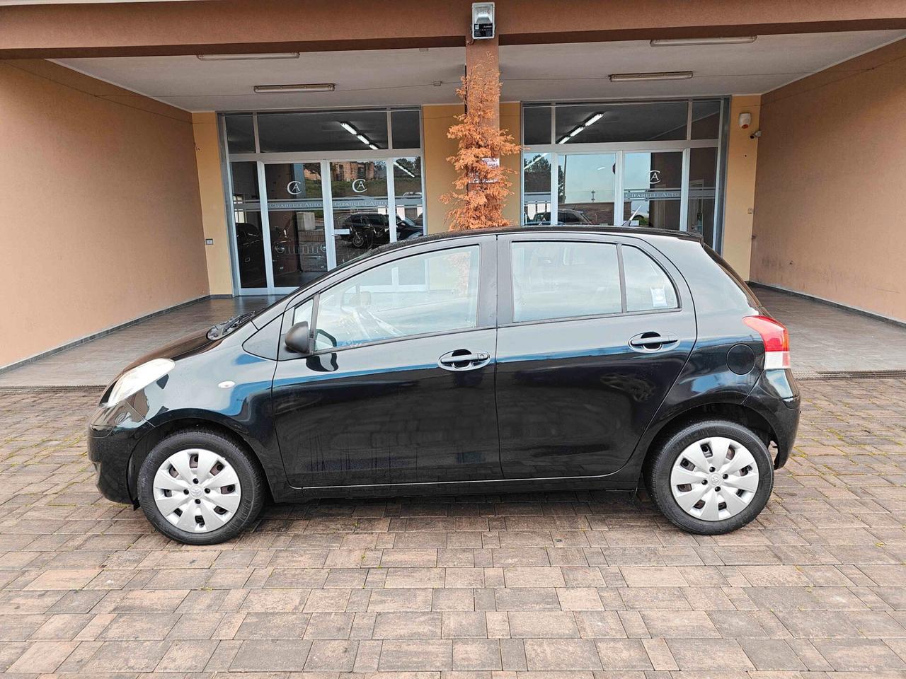 Toyota Yaris 1.3 5 porte Sol