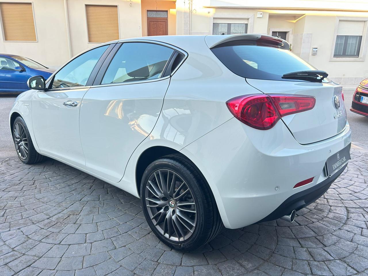 Alfa Giulietta 1.6 MJ 77Kw DISTINCTIVE Km123.-2013