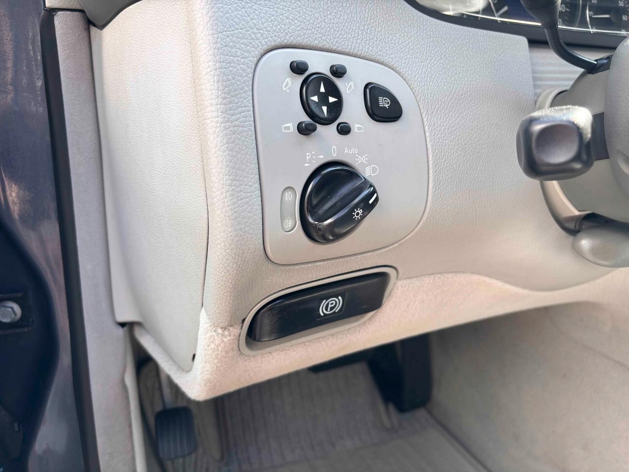 Mercedes-benz CLK 200 Kompr. TPS cat Cabrio Avantg.