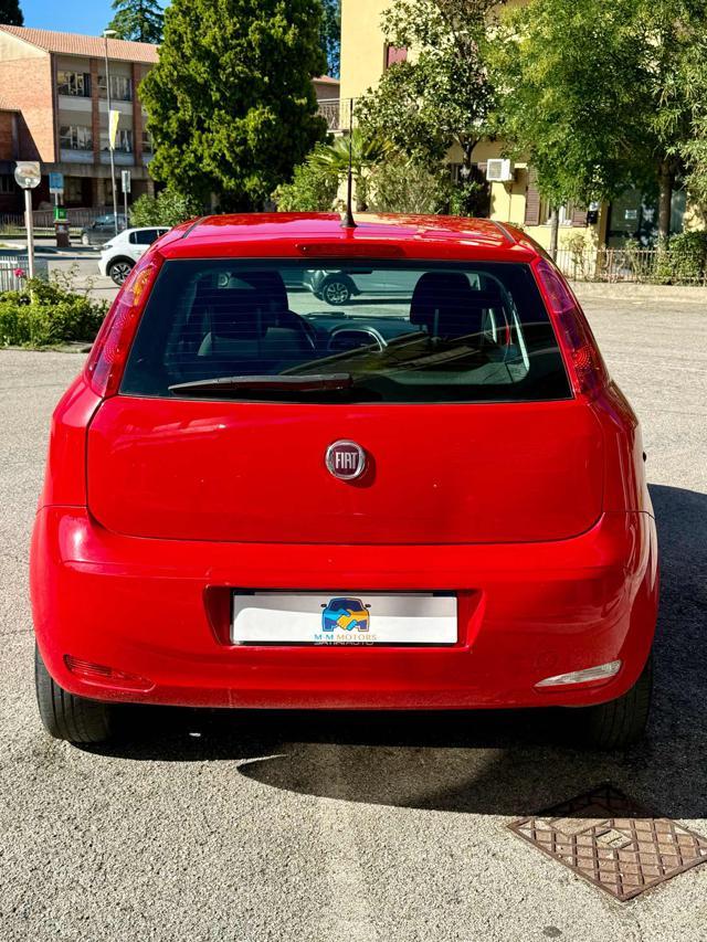 FIAT Punto 1.4 8V 5 porte Natural Power Street