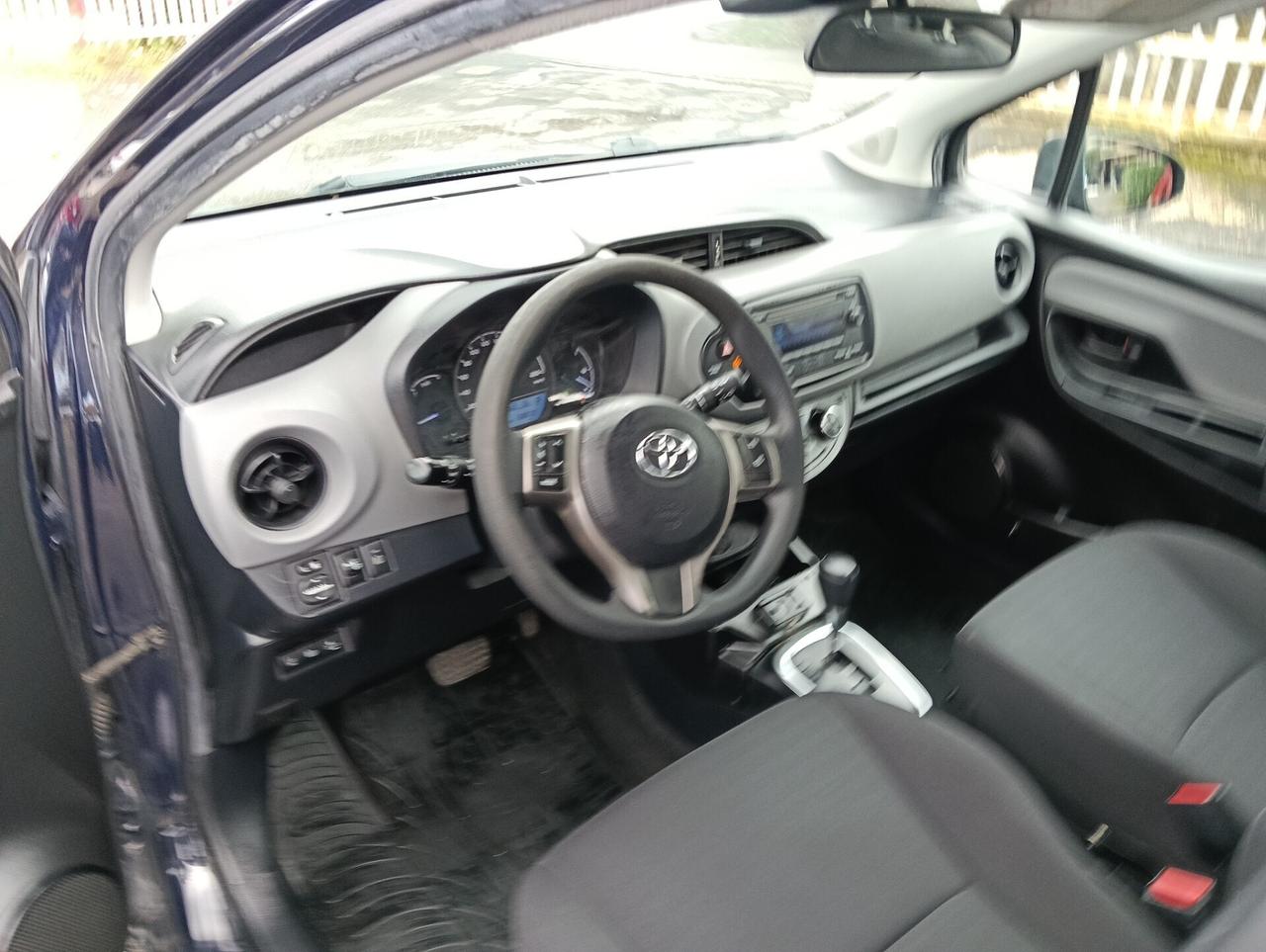 Toyota Yaris 1.5 Hybrid 5 porte Business