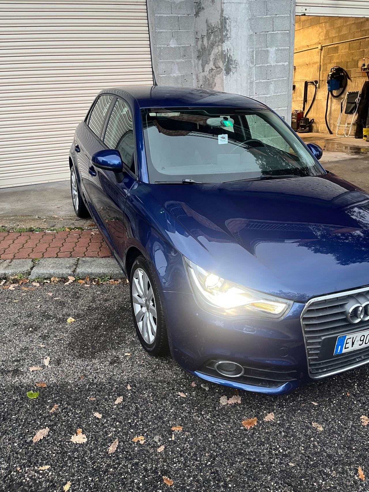 Audi A1 SPB 1.6 TDI S tronic Attraction