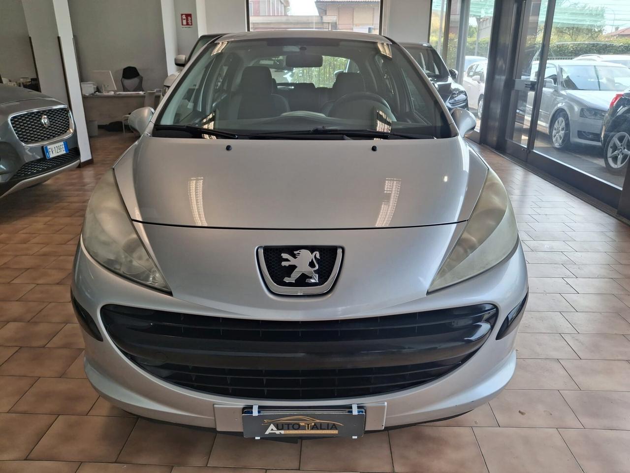 Peugeot 207 *5p 1.4 8v One-Line*NEOPATENTATI