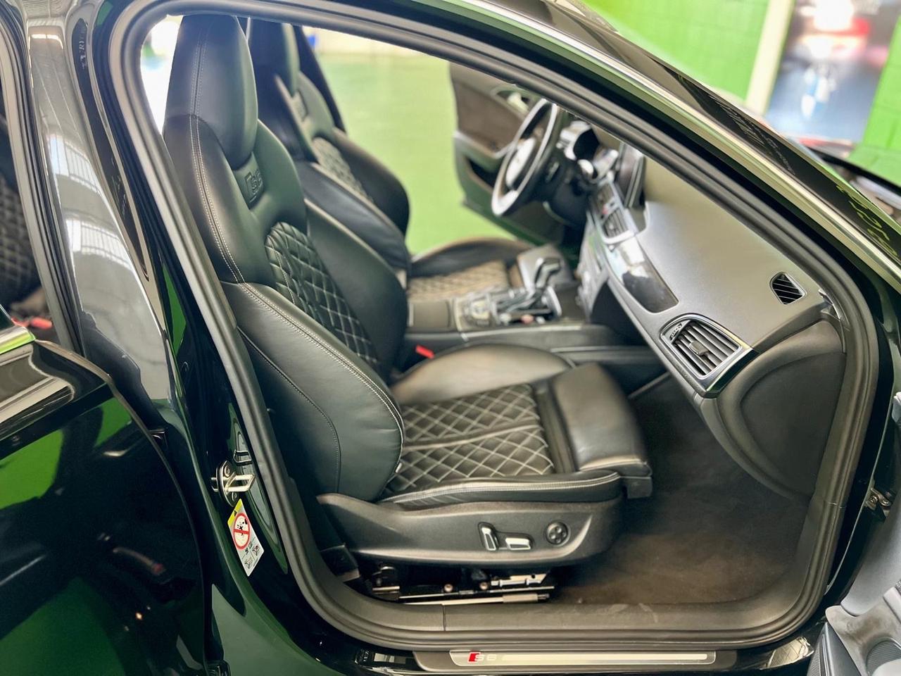 Audi S6 4.0-V8 BI-TURBO-QUATTRO TSFI 450CV S-TRONIC