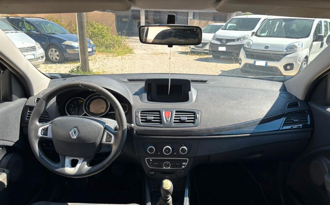 RENAULT MEGANE 1.9 DCI SW - 2011