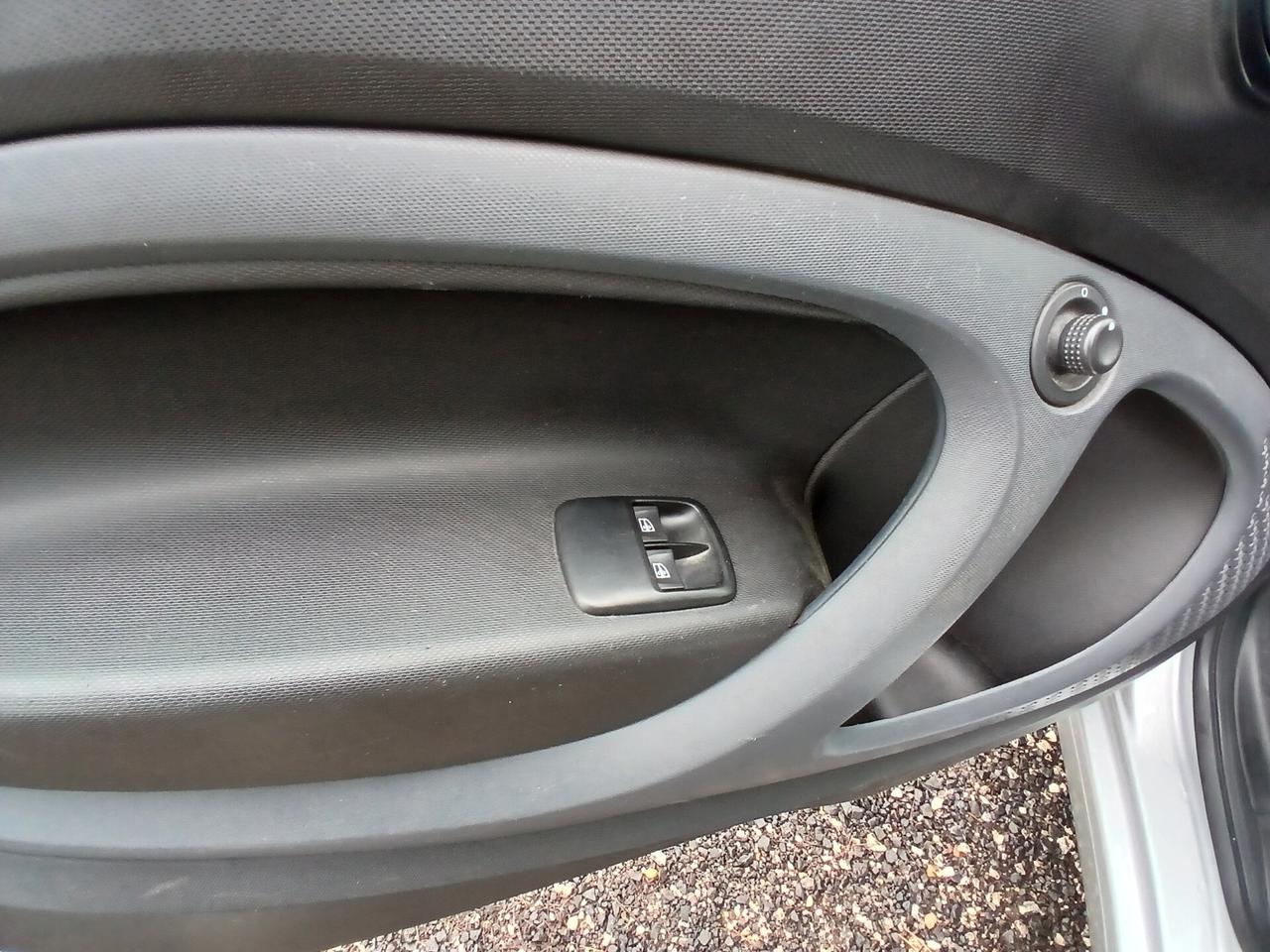 Smart ForTwo 70 1.0 twinamic Youngster pelle navi