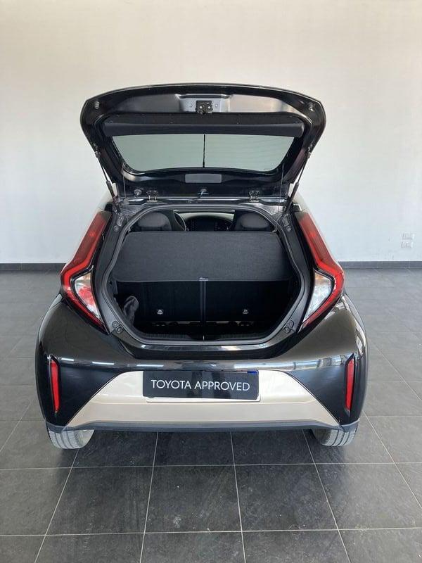 Toyota Aygo X 1.0B (72 CV) Lounge