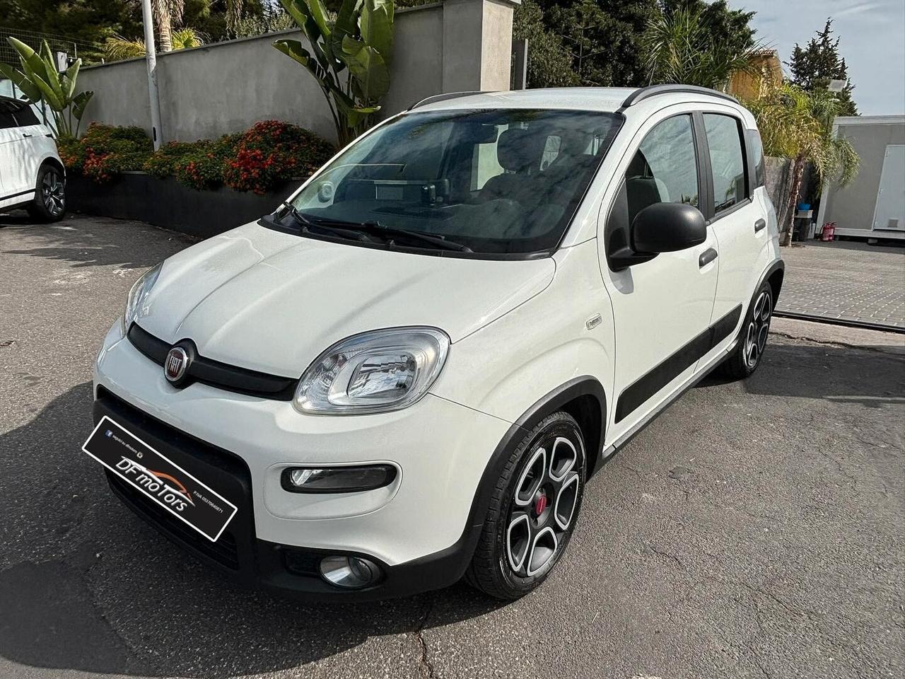 Fiat Panda 1.0 FireFly S&S Hybrid Red