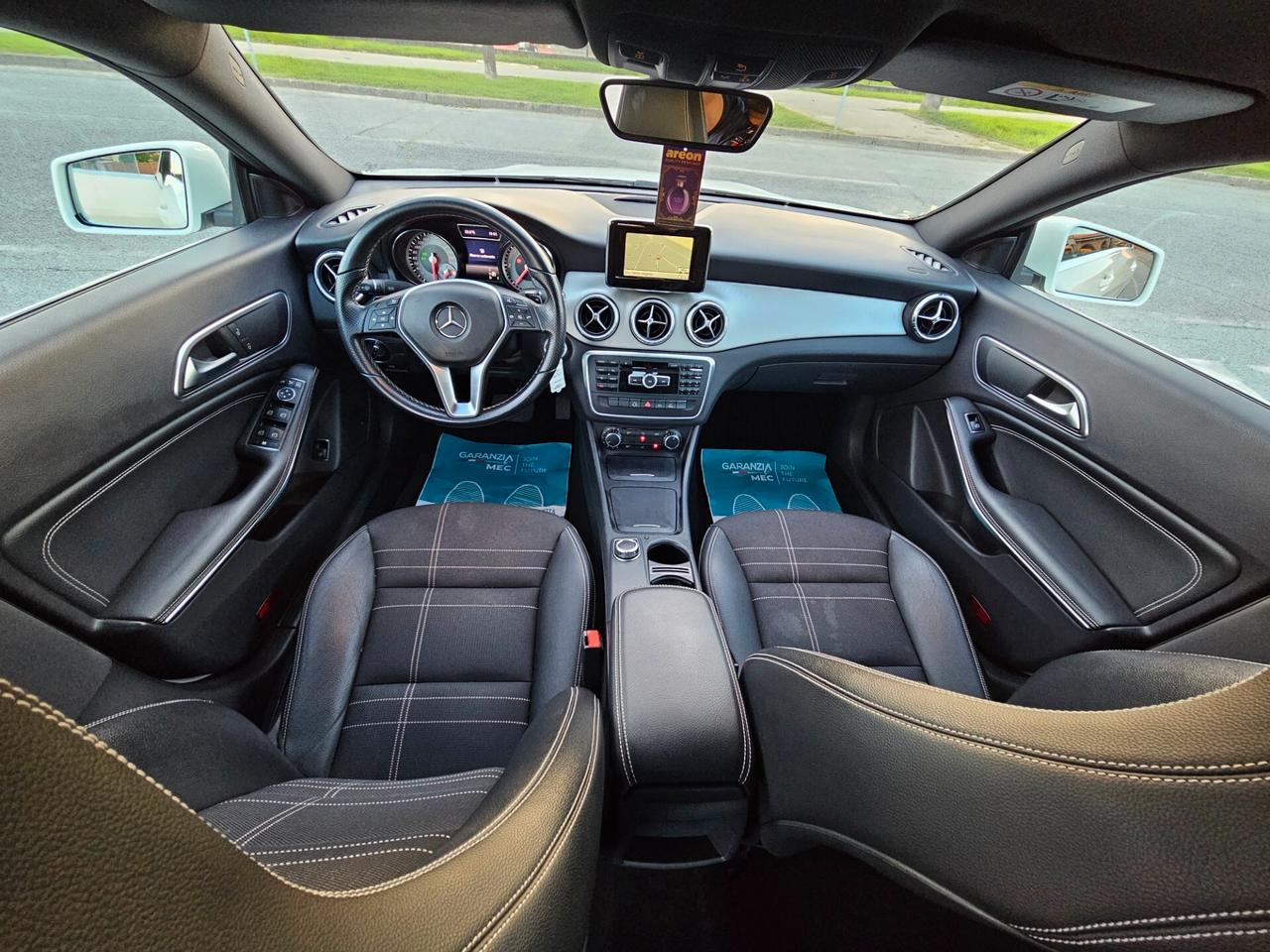 Mercedes-benz CLA 200 Berlina automatico