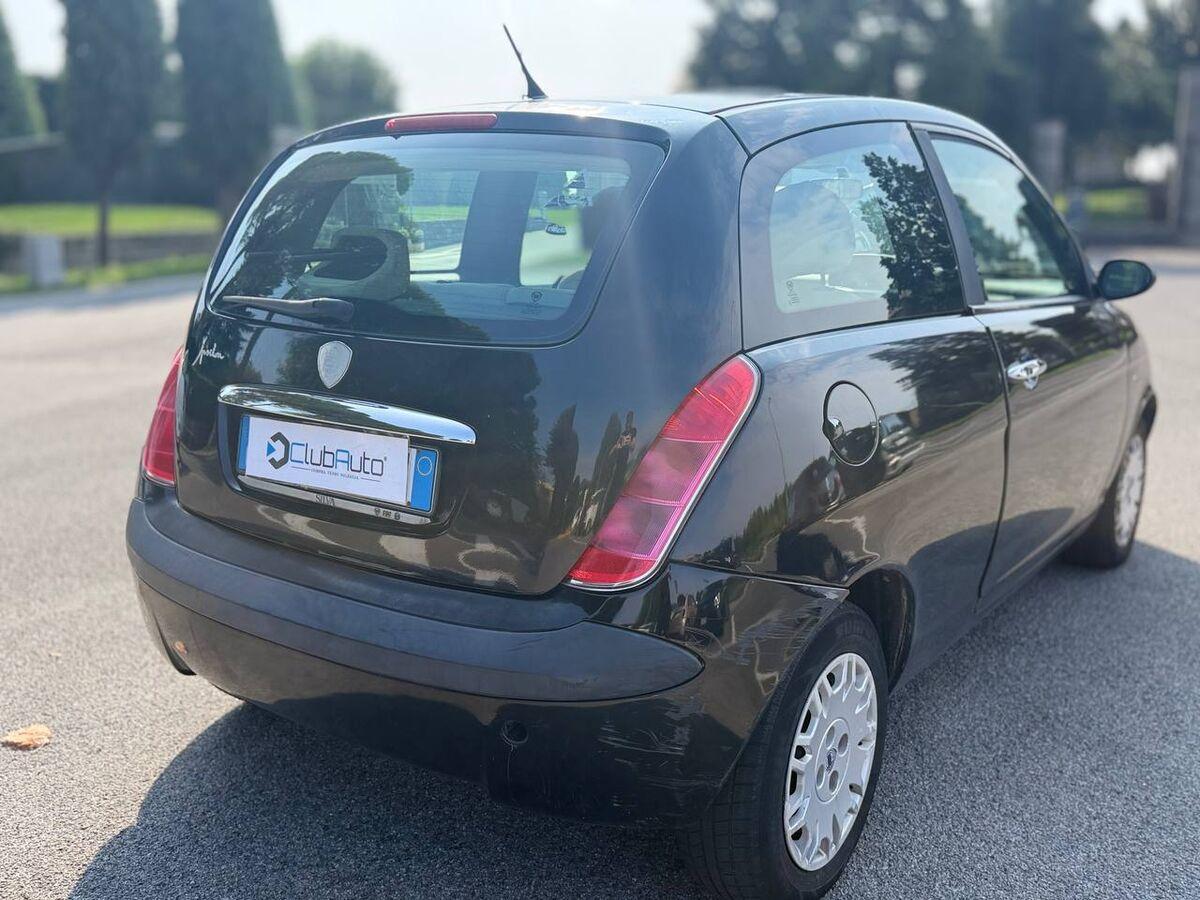 Lancia Ypsilon 1.2 8v