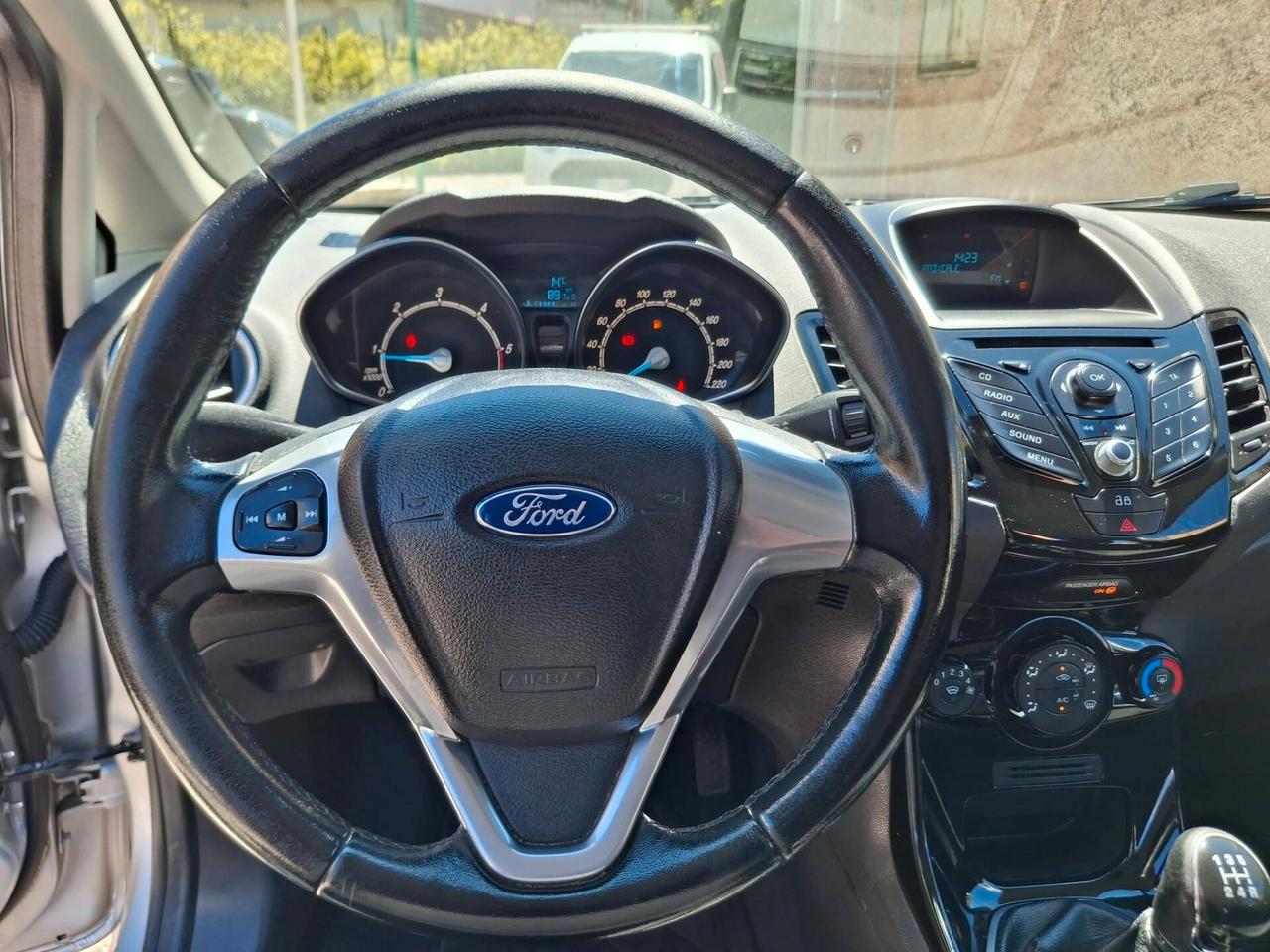 Ford Fiesta 1.5 TDCi 75CV 5 porte Titanium