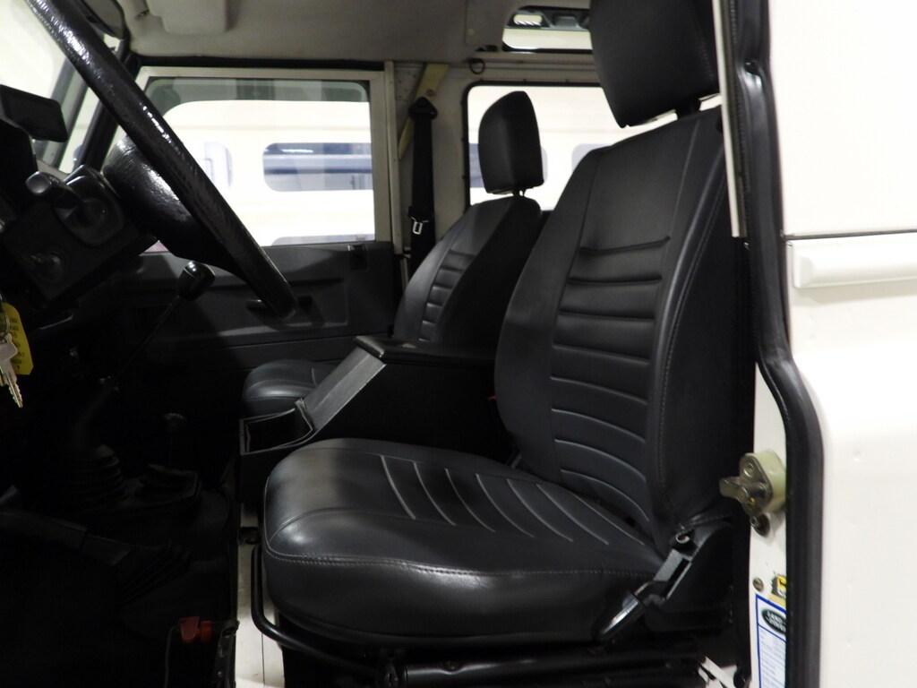 Land Rover Defender 90 Hard Top DEFENDER 90 300 Tdi