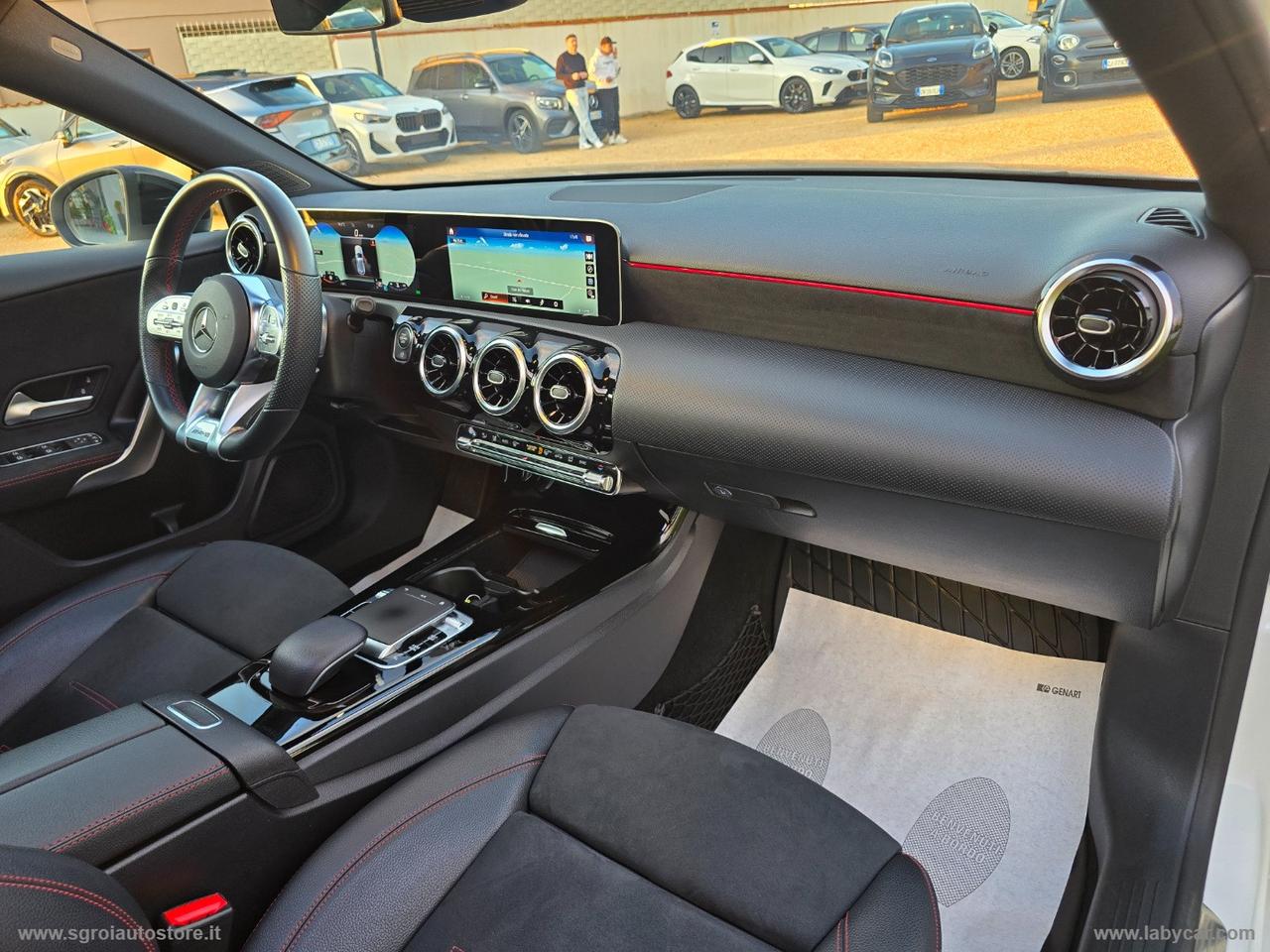 MERCEDES-BENZ A 180 d Automatic Premium NIGHT EDITION