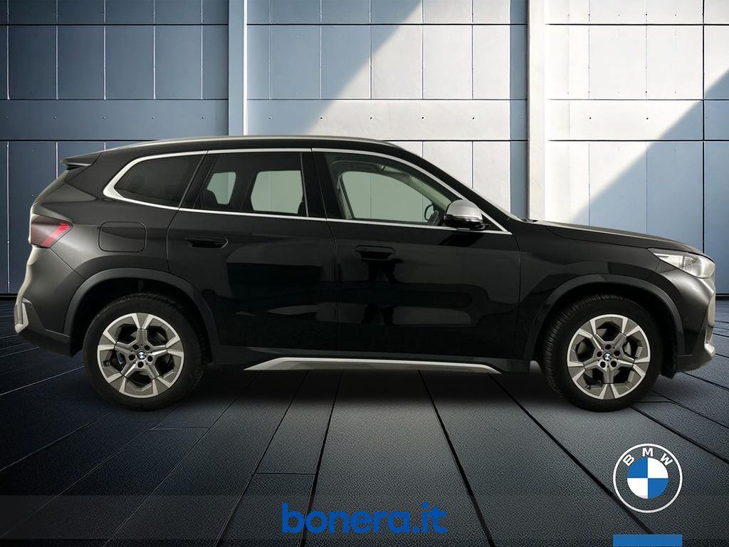 BMW X1 18 d X-Line Edition Essence sDrive DCT