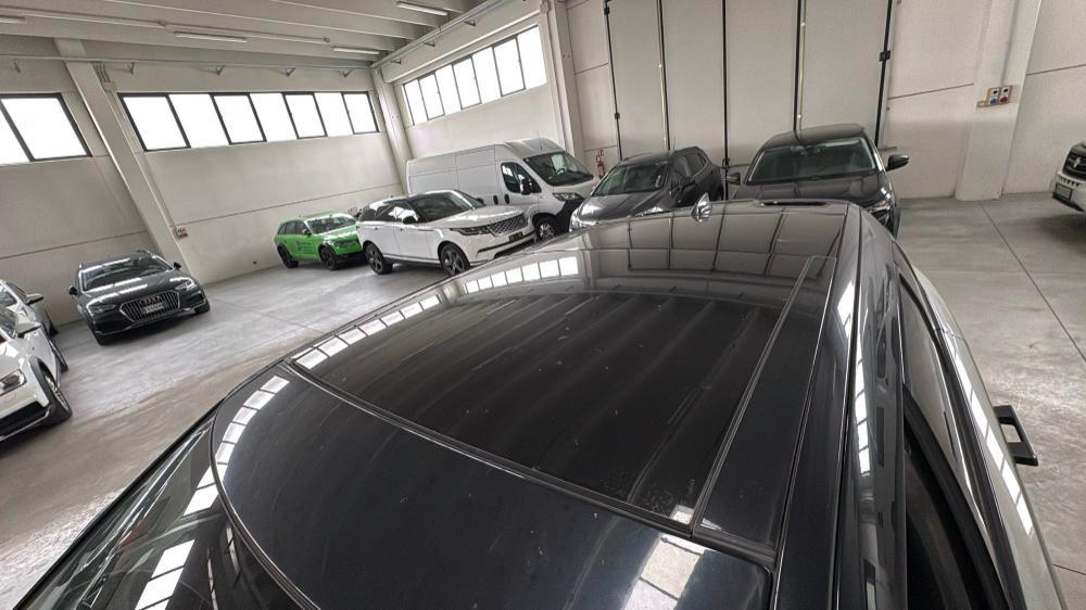 Land Rover Range Rover Velar 2.0 i4 R-Dynamic 240cv auto