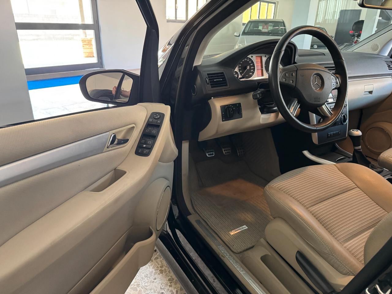 Mercedes-benz B 180 CDI Chrome Neopatentati