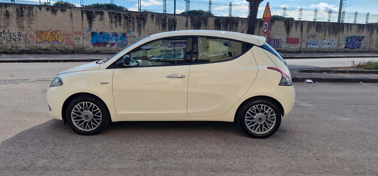Lancia Ypsilon 1.2 69 CV 5 porte GPL Ecochic Mya Con BLOCKSHAFT
