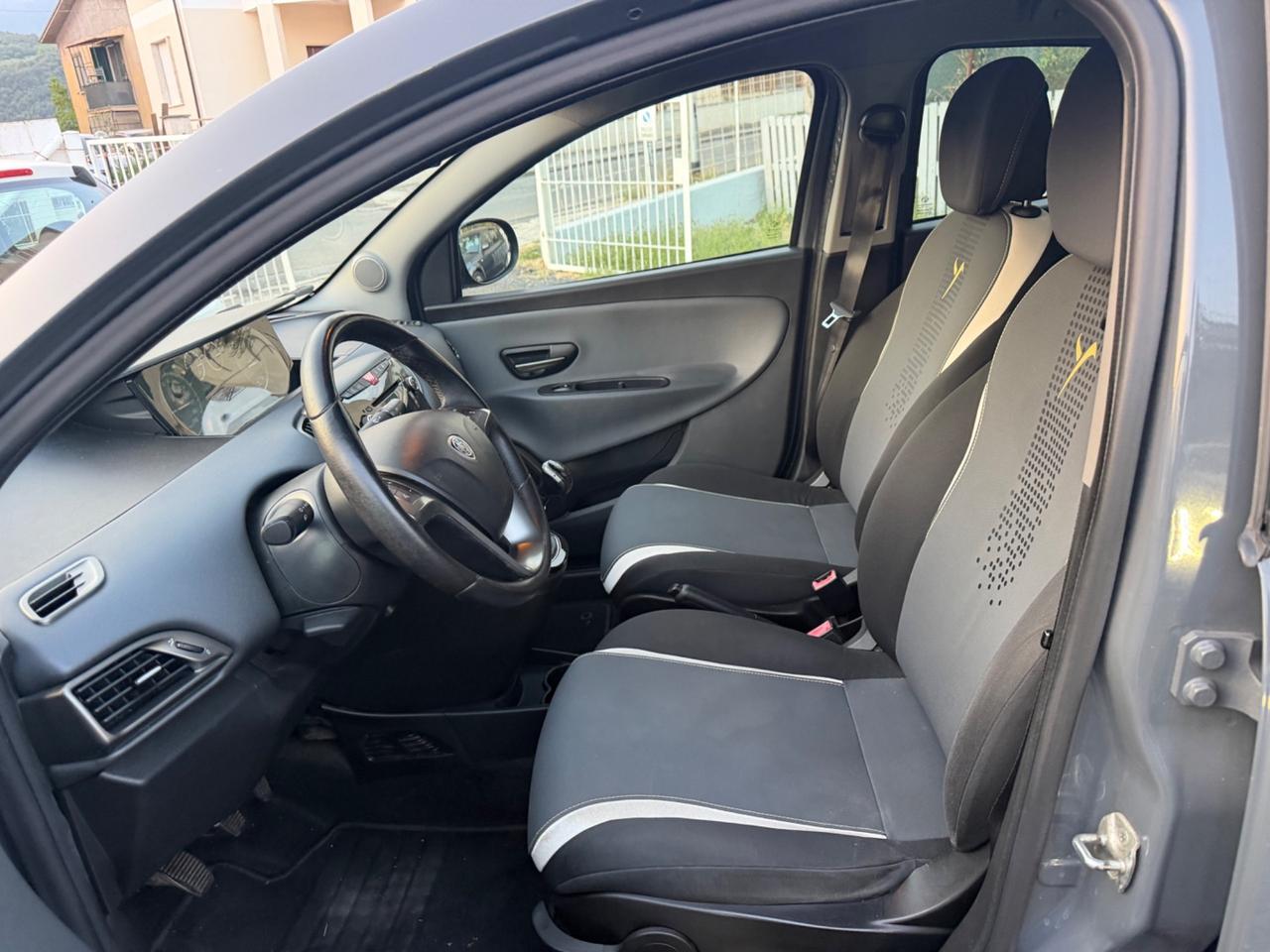 Lancia Ypsilon 1.3 MJT 16V 95 CV 5 porte S&S Elle