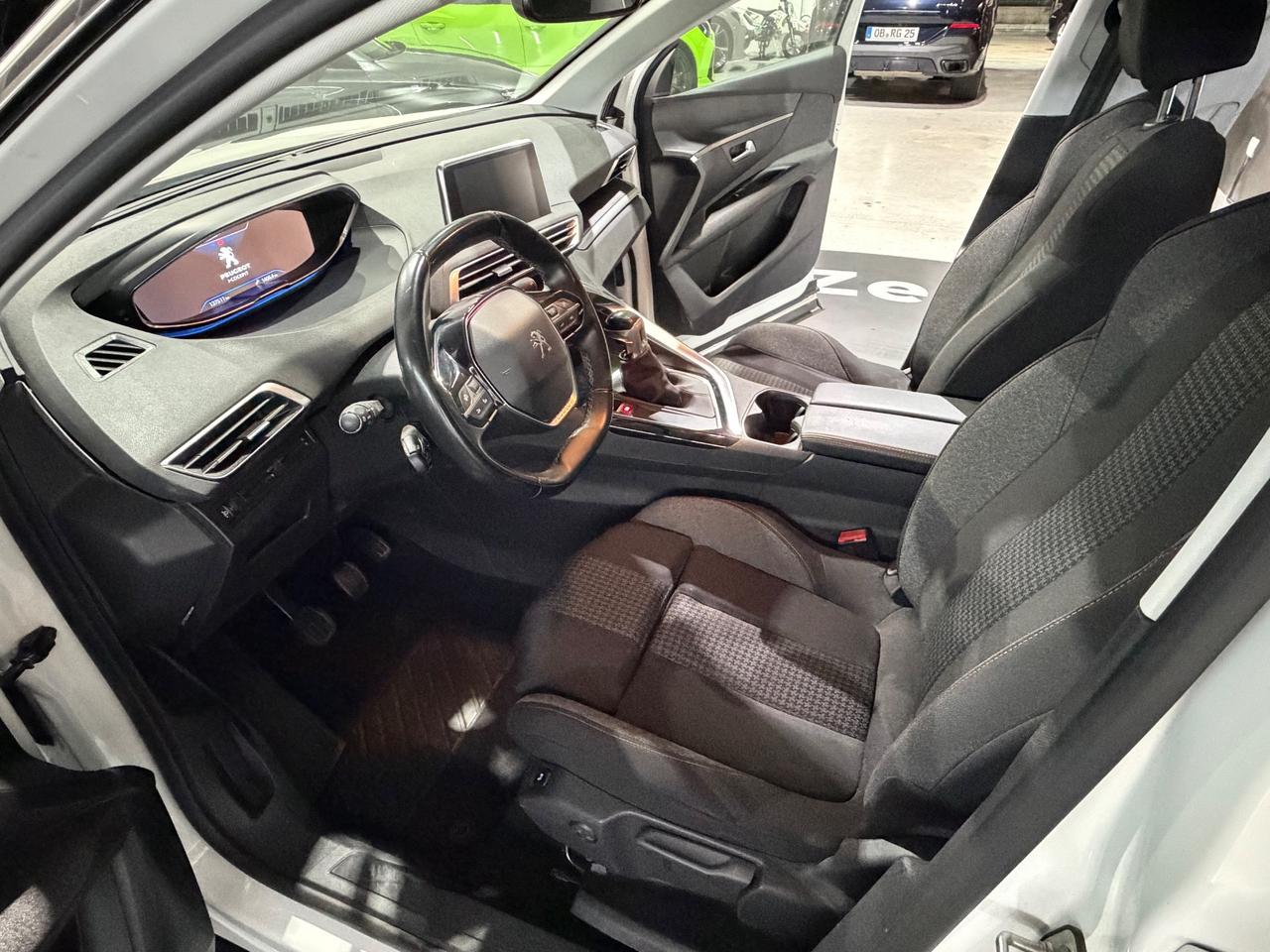 Peugeot 3008 BlueHDi 130 S&S Allure