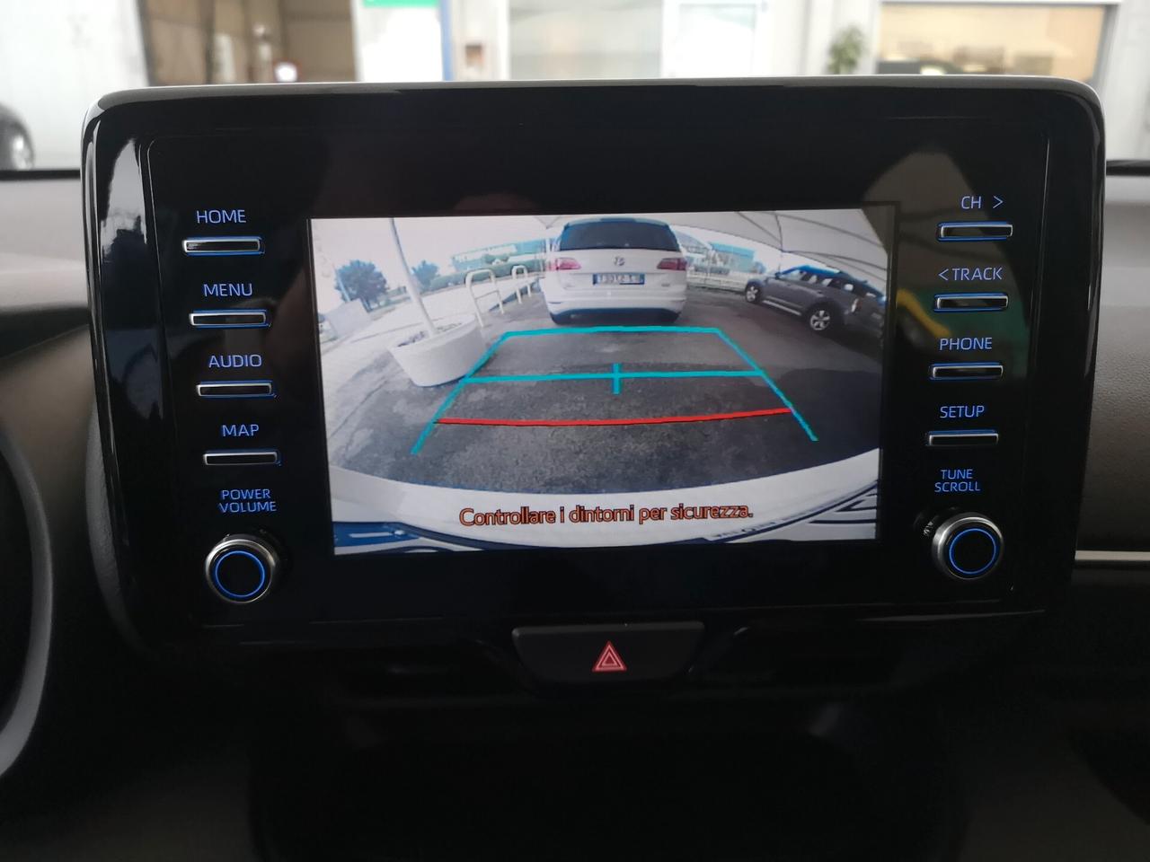 Toyota Yaris 1.0 5 porte Trend SOLO 8200 KM praticamente nuova!