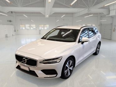 VOLVO V60 B4 D autom. Momentum Business WAGON