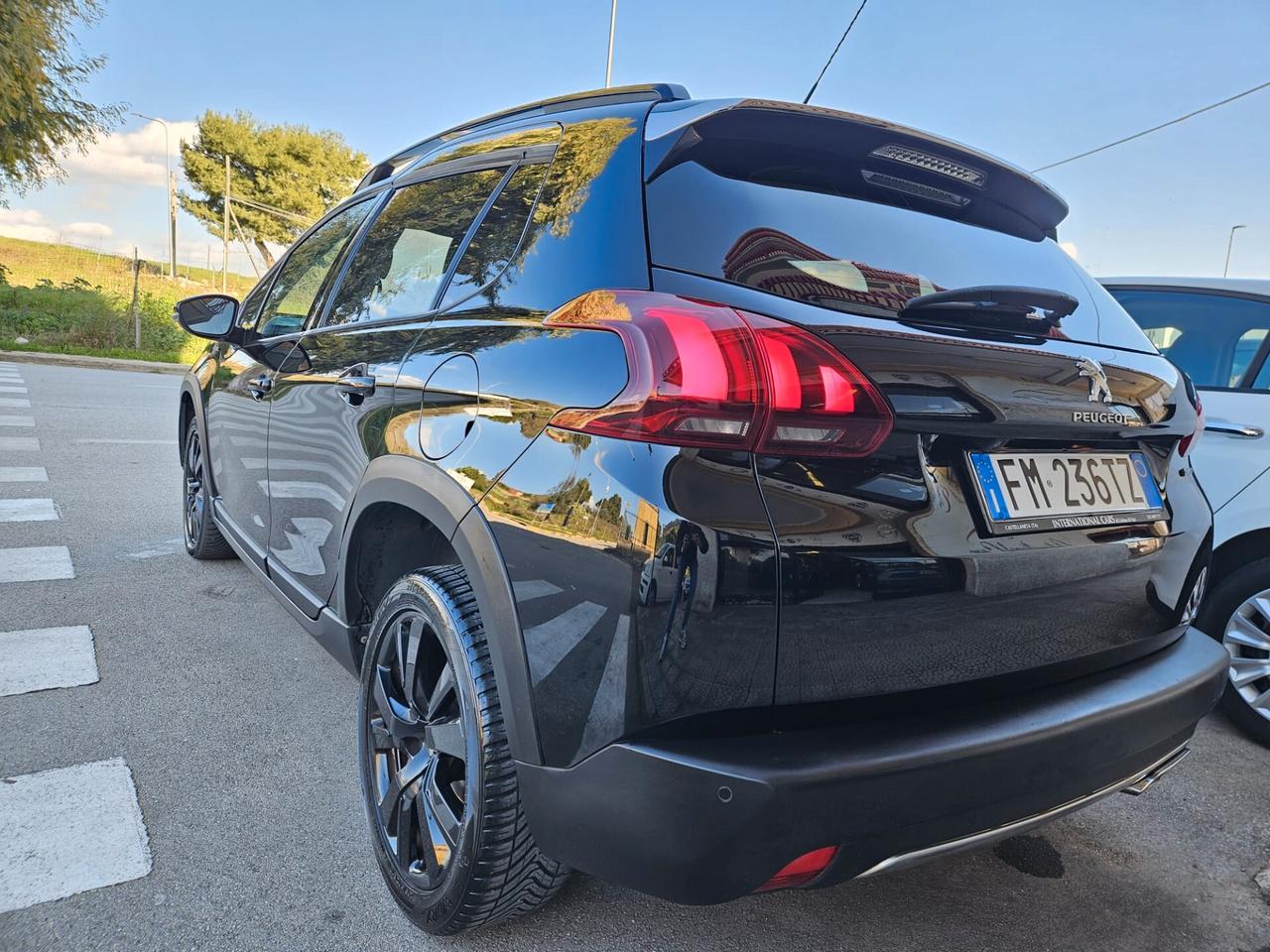 Peugeot 2008 GTline 1.6 bluehdi 120cv