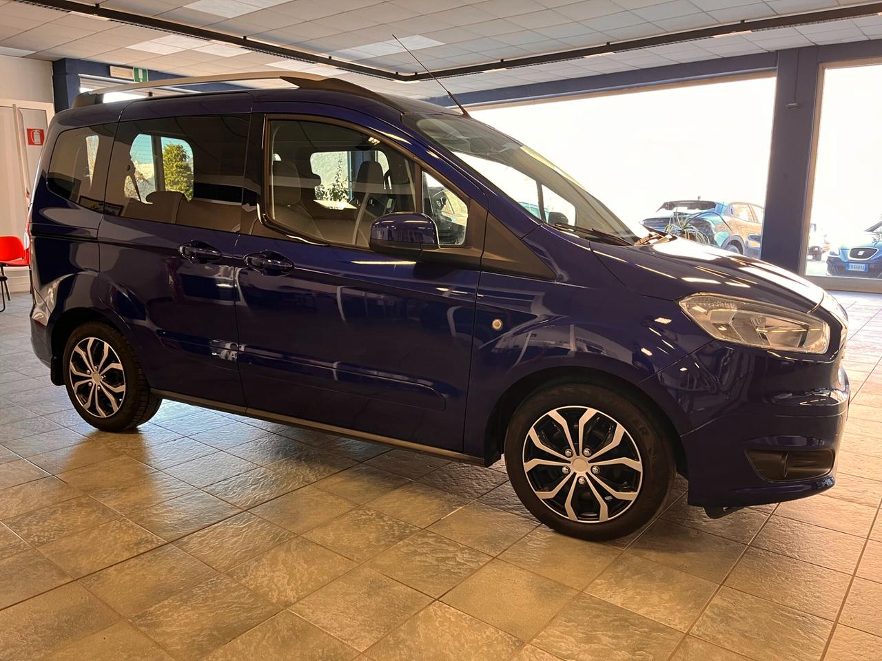 Ford Tourneo Courier 1.0 EcoBoost 100 CV Titanium