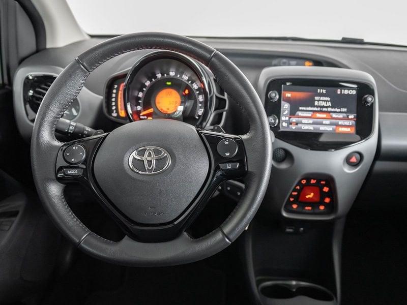 Toyota Aygo Aygo Connect 1.0 VVT-i 72 CV 5 porte x-play MMT