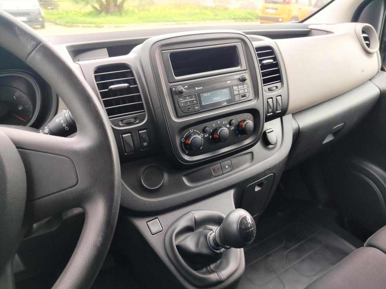 RENAULT Trafic T27 1.6 dCi 125CV Clima Zen