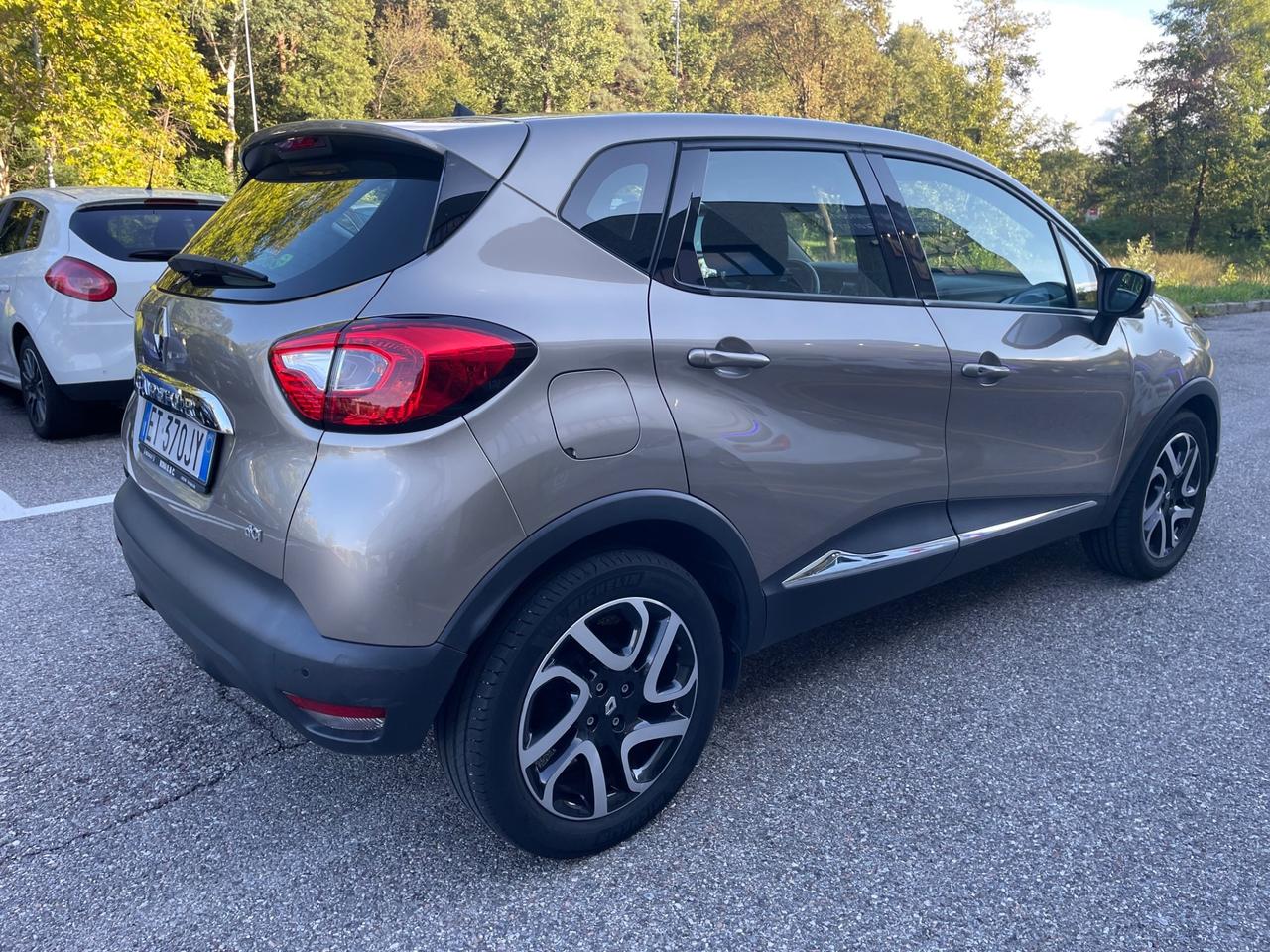 Renault Captur 1.5 dCi 8V 90 CV*Neopatentati*Automatik*Cerchi*