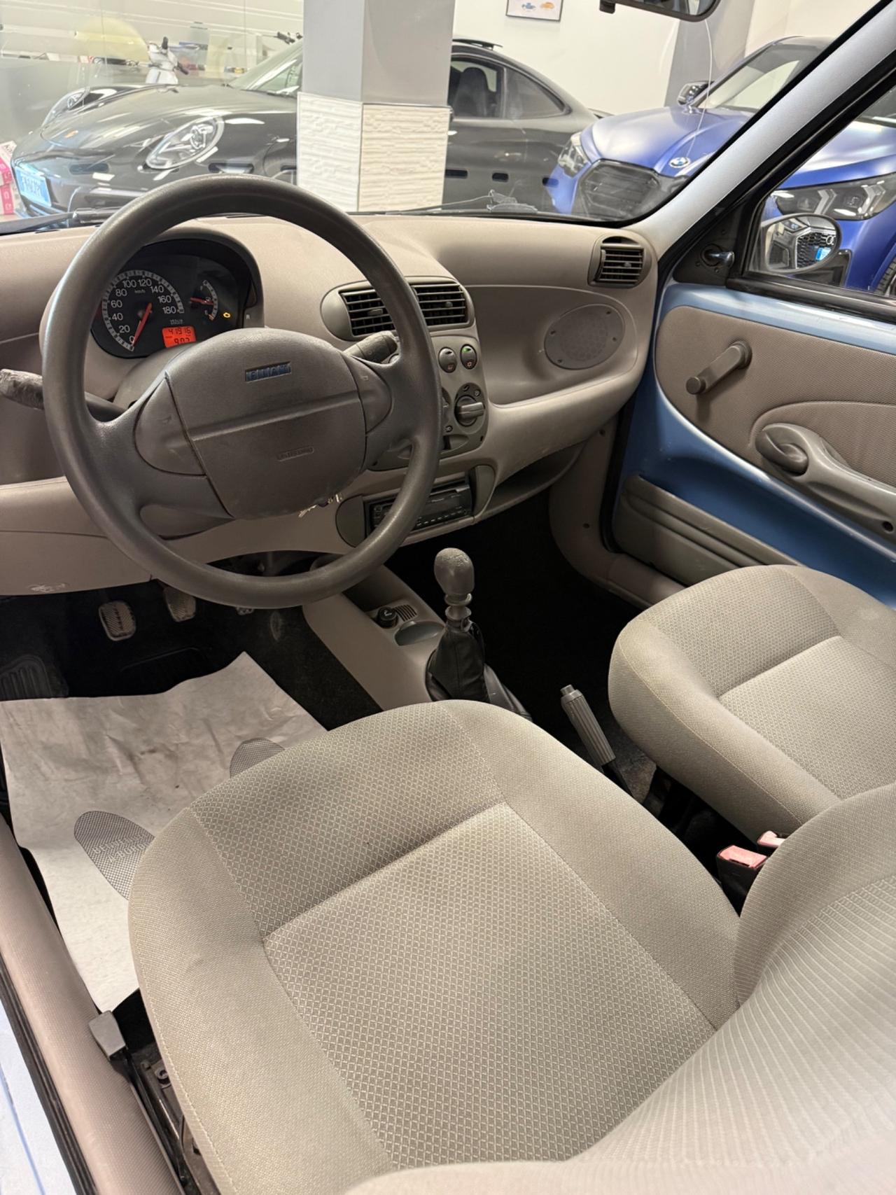 Fiat 600 1.1 Active