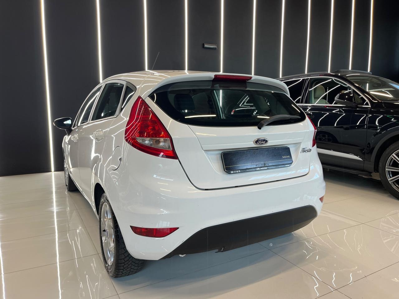 Ford Fiesta 1.2 60CV 5 porte Titanium OK NEOPATENTATI