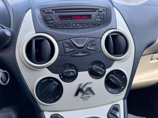 Ford Ka 1.2 Titanium s esp,tcs 69cv E5