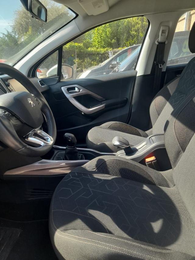 PEUGEOT 2008 1.2 VTi Active