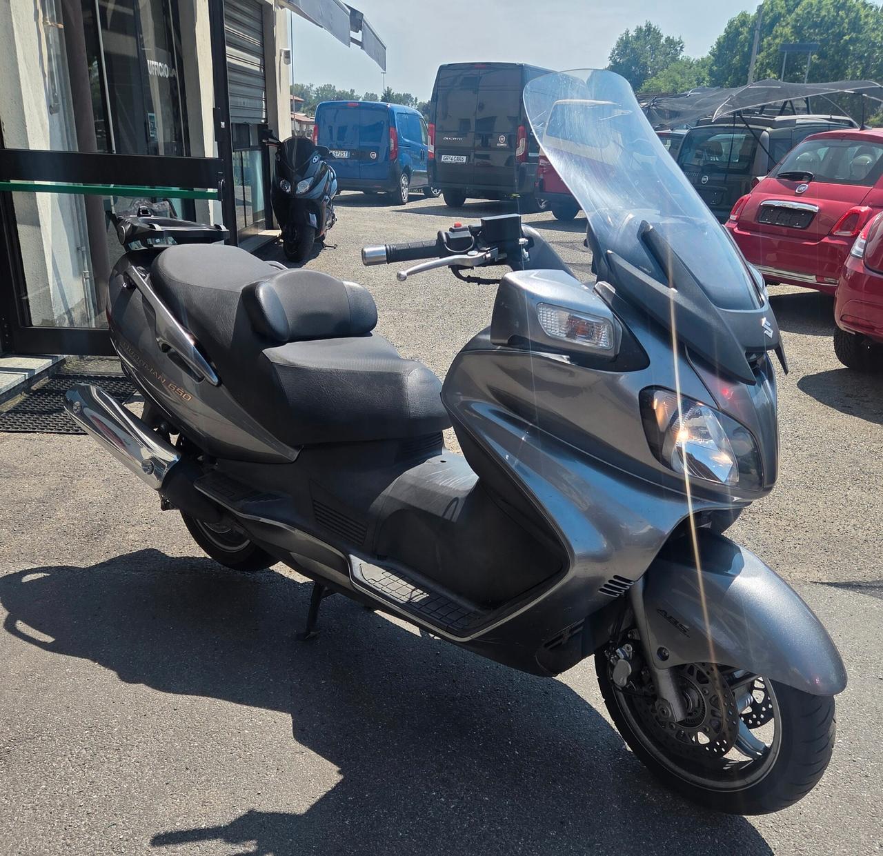 Suzuki Burgman 650