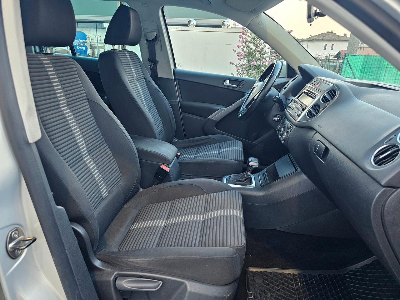 Volkswagen Tiguan 2.0 TDI DPF 4MOTION tiptronic Sport & Style