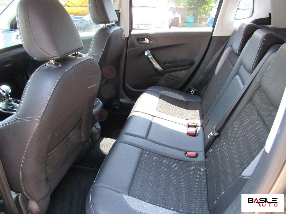 PEUGEOT - 2008 - BlueHDi 100 Black Matt