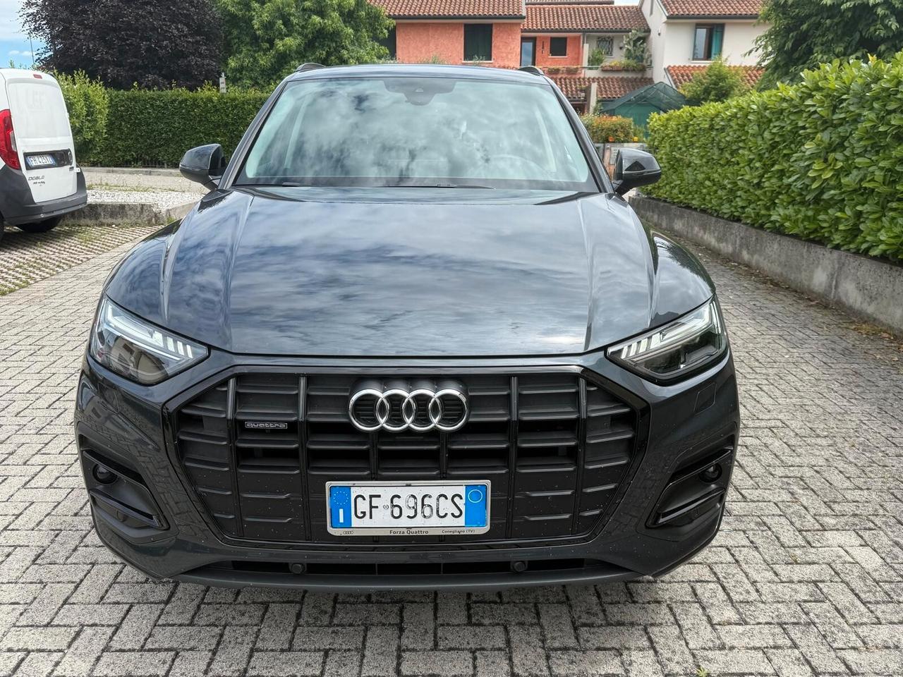 Audi Q5 40 TDI 204 CV quattro Book service AUDI