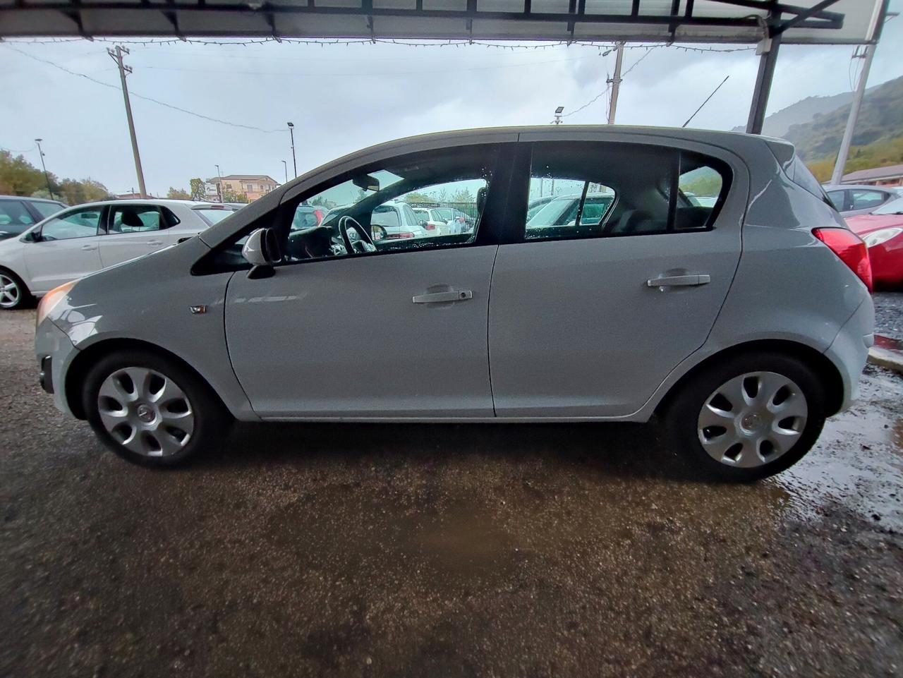 Opel Corsa 1.2 85CV 5 porte GPL-TECH Edition