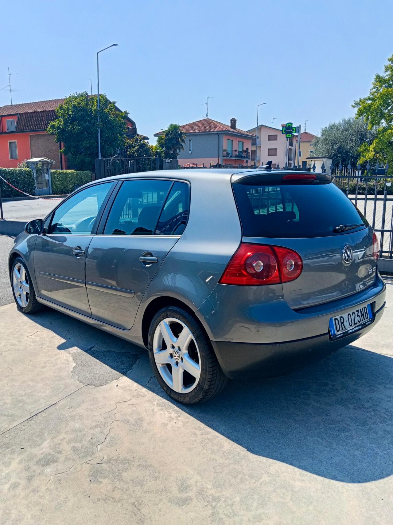 Volkswagen Golf 2.0 TDI DPF 5p. DSG GT Sport