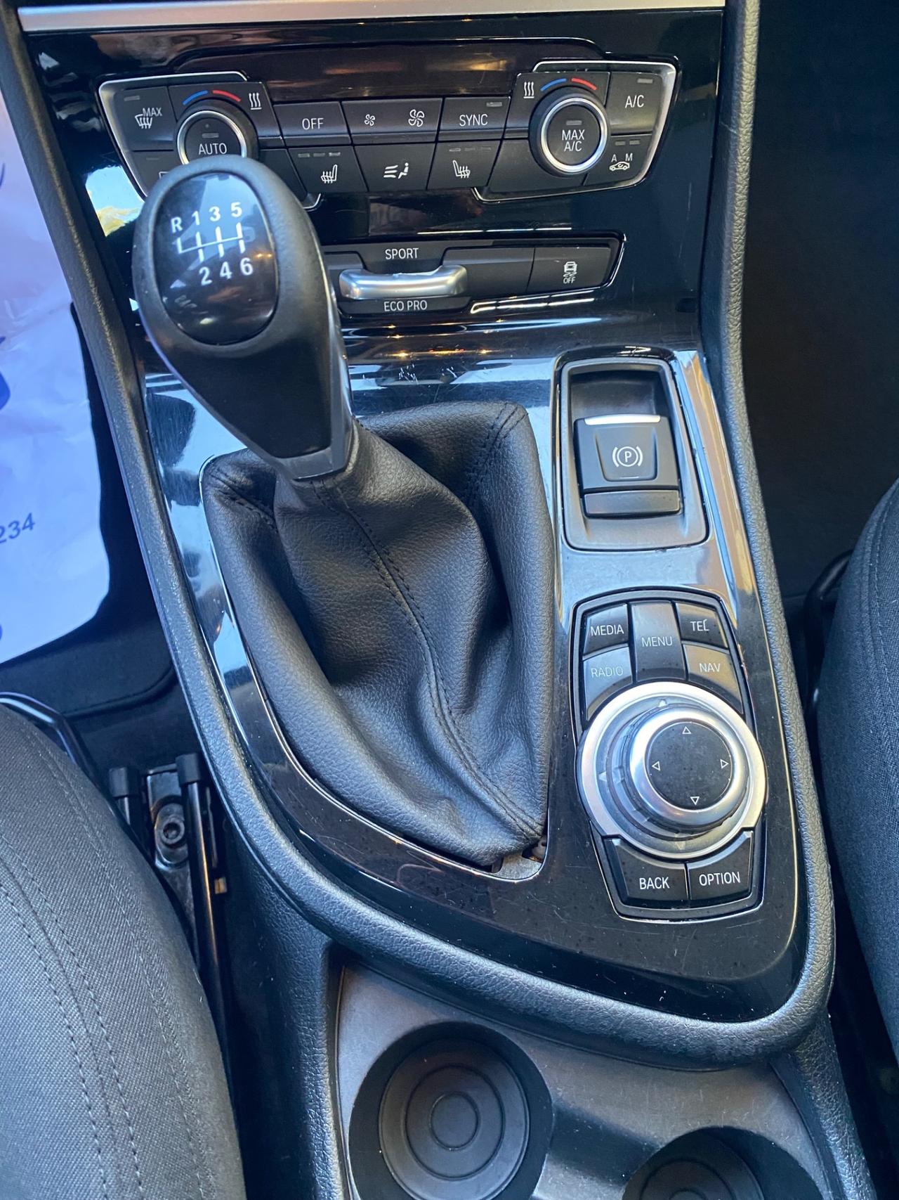 Bmw 216d Anno 2017 Full Navi Led Xeno