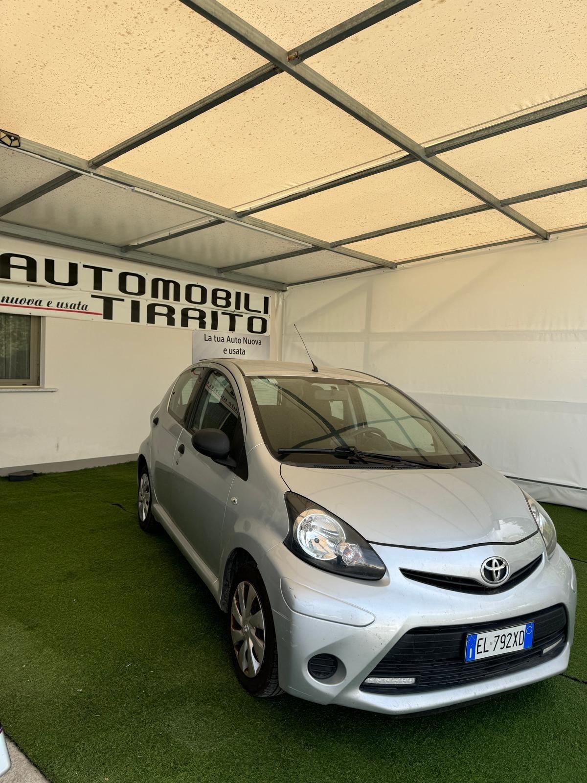 Toyota Aygo 1.0 12V VVT-i 5 porte Active Connect