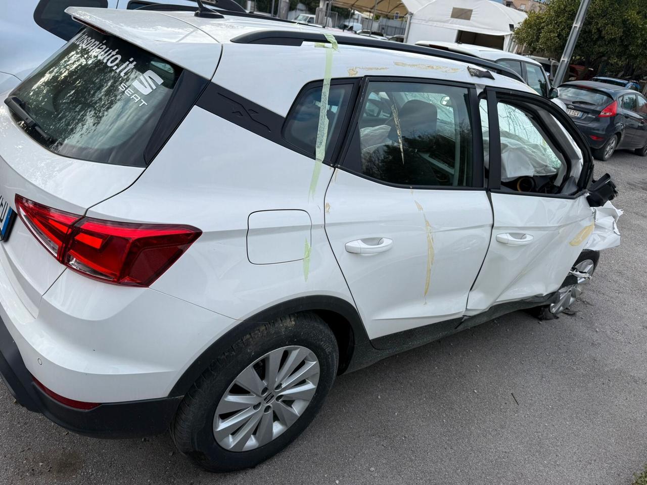 Seat Arona 1.0 Benz. 95cv (incidentata)