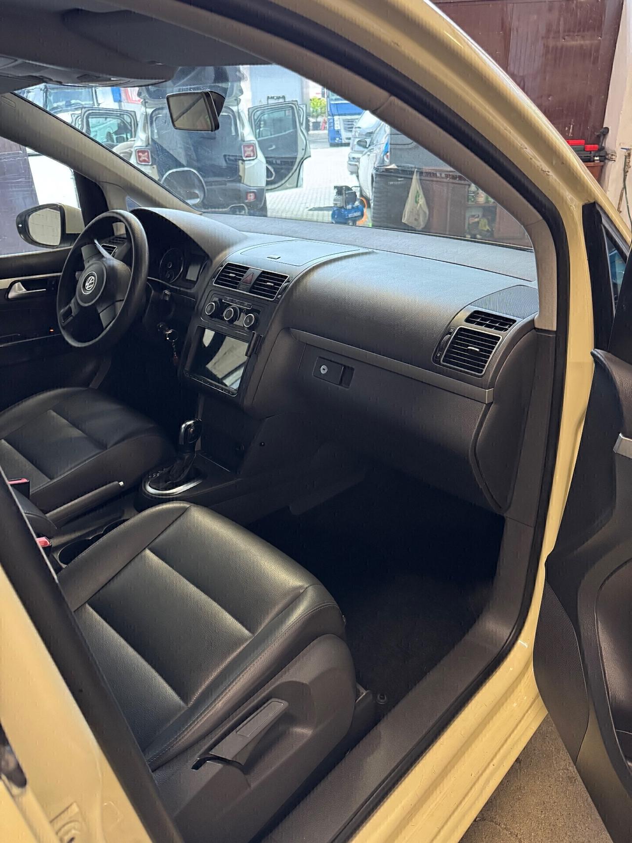 Volkswagen Touran 2.0TDI 7POSTI