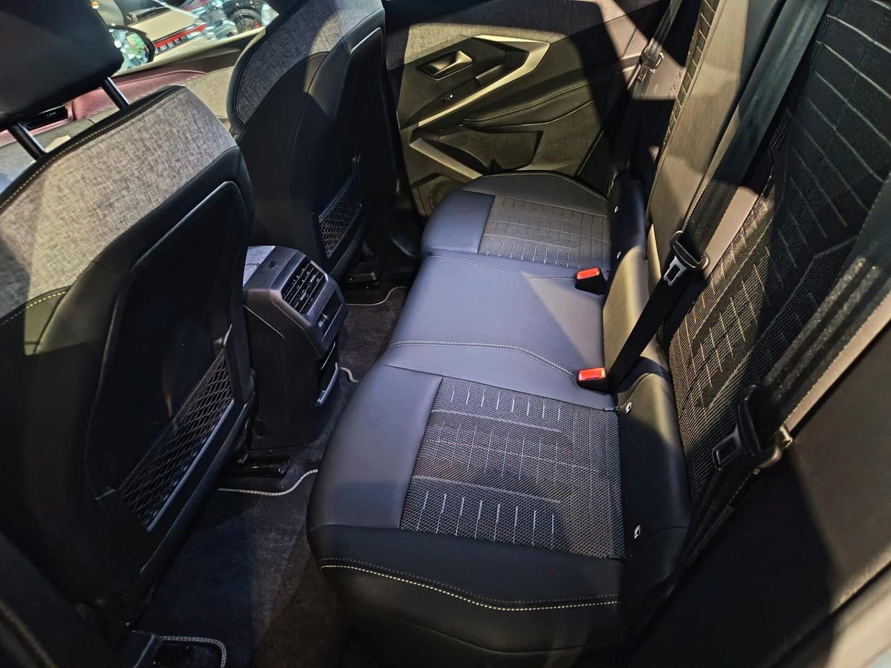 Peugeot 3008 Hybrid 145 e-DCS6 Allure
